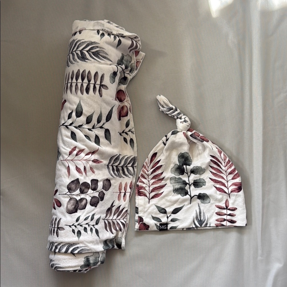 Floral Swaddle Blanket and Knotted Hat Set